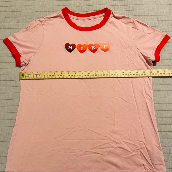 Nike Valentine Hearts Short Sleeve Pink Ringer Tee Size Large - Picture 4 of 8